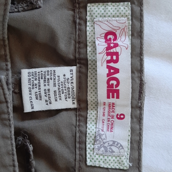 Capri Pants - Picture 2 of 2